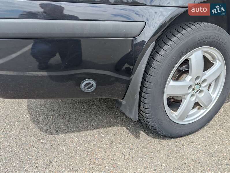 Лифтбек Skoda Octavia 2004 в Киеве
