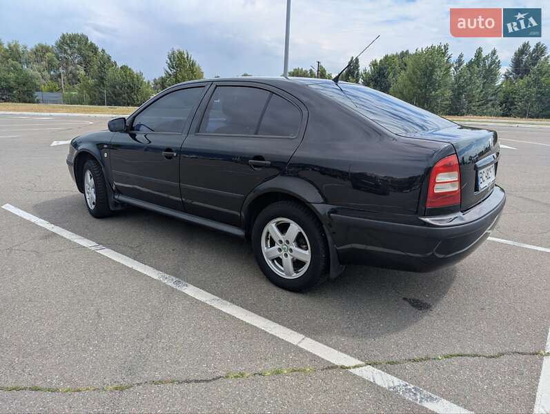 Лифтбек Skoda Octavia 2004 в Киеве