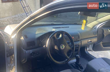 Лифтбек Skoda Octavia 2003 в 