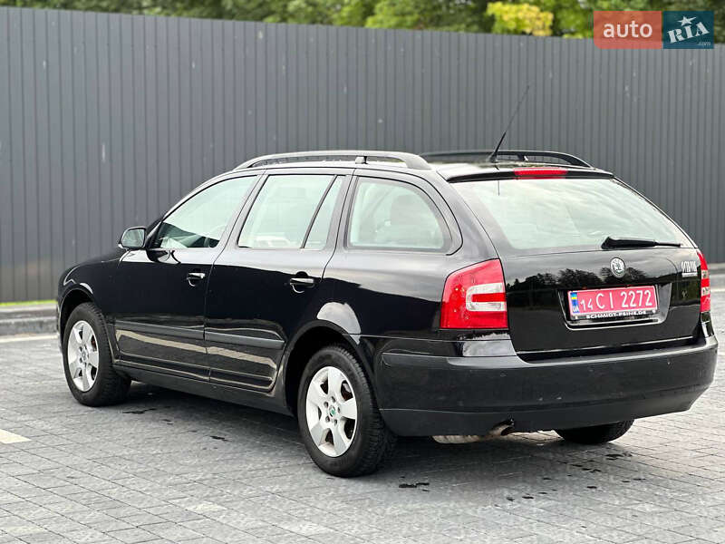Универсал Skoda Octavia 2005 в Самборе