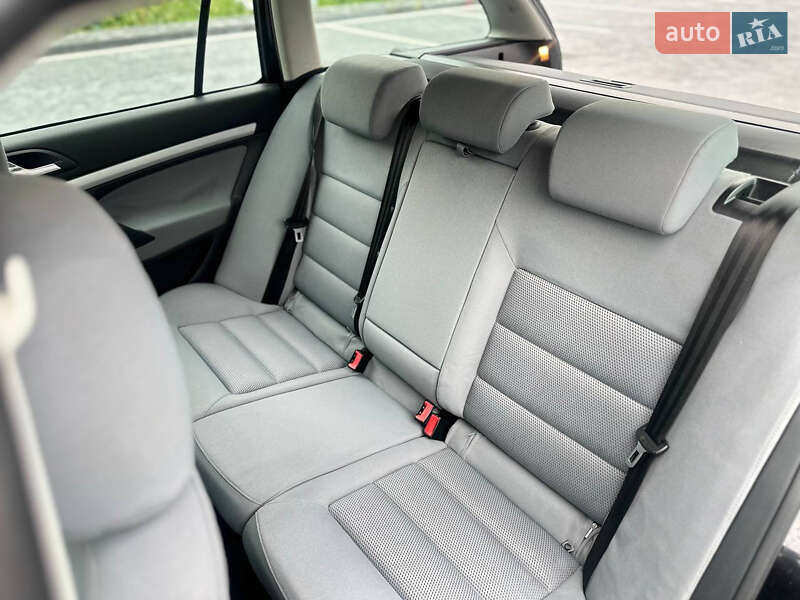 Универсал Skoda Octavia 2005 в Самборе
