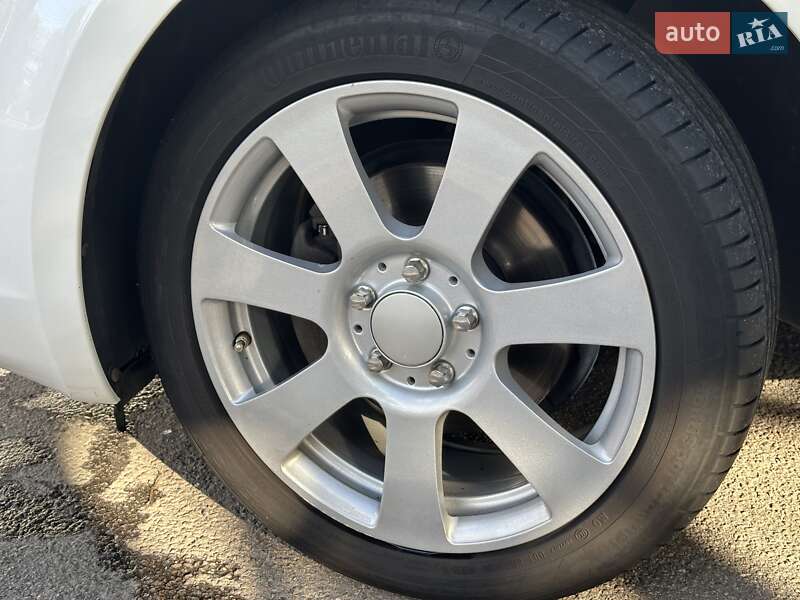 Лифтбек Skoda Octavia 2013 в Харькове