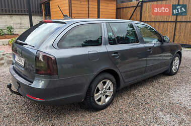 Универсал Skoda Octavia 2010 в 