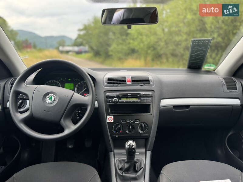 Лифтбек Skoda Octavia 2008 в Вижнице