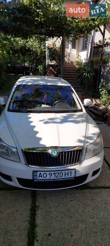 Универсал Skoda Octavia 2011 в Виноградове