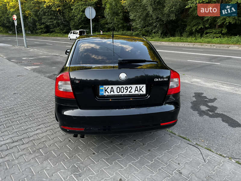 Лифтбек Skoda Octavia 2010 в Киеве