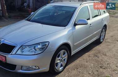 Універсал Skoda Octavia 2012 в 