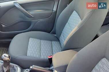 Універсал Skoda Octavia 2012 в 