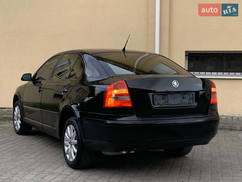 Лифтбек Skoda Octavia 2007 в Трускавце