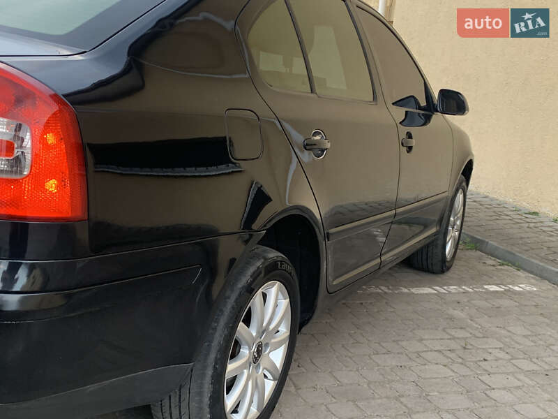Лифтбек Skoda Octavia 2007 в Трускавце