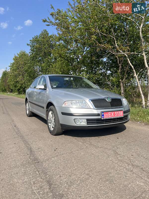 Лифтбек Skoda Octavia 2008 в Житомире