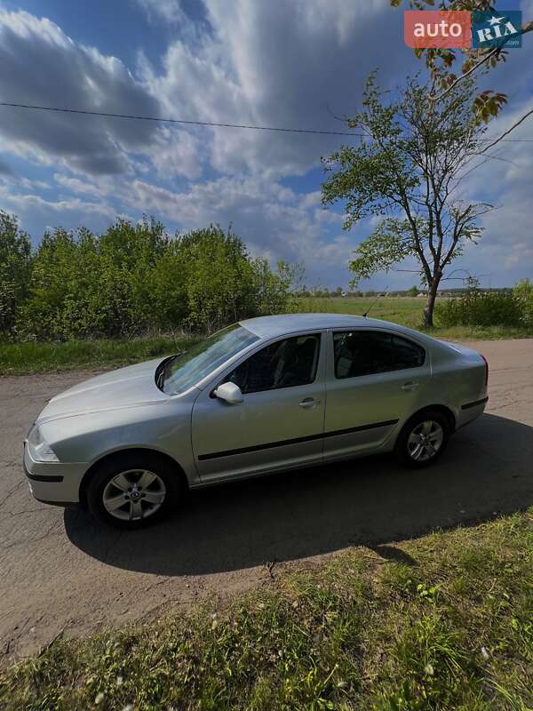 Лифтбек Skoda Octavia 2008 в Житомире