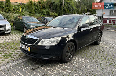 Універсал Skoda Octavia 2012 в Звягелі