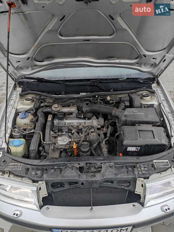 Універсал Skoda Octavia 2004 в Старому Самборі