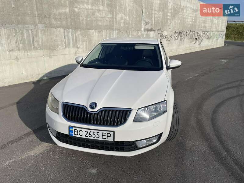 Лифтбек Skoda Octavia 2015 в Львове