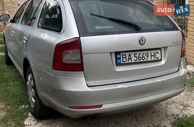 Универсал Skoda Octavia 2010 в 