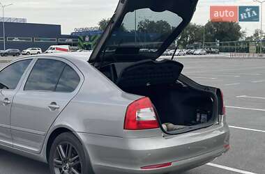 Лифтбек Skoda Octavia 2012 в 