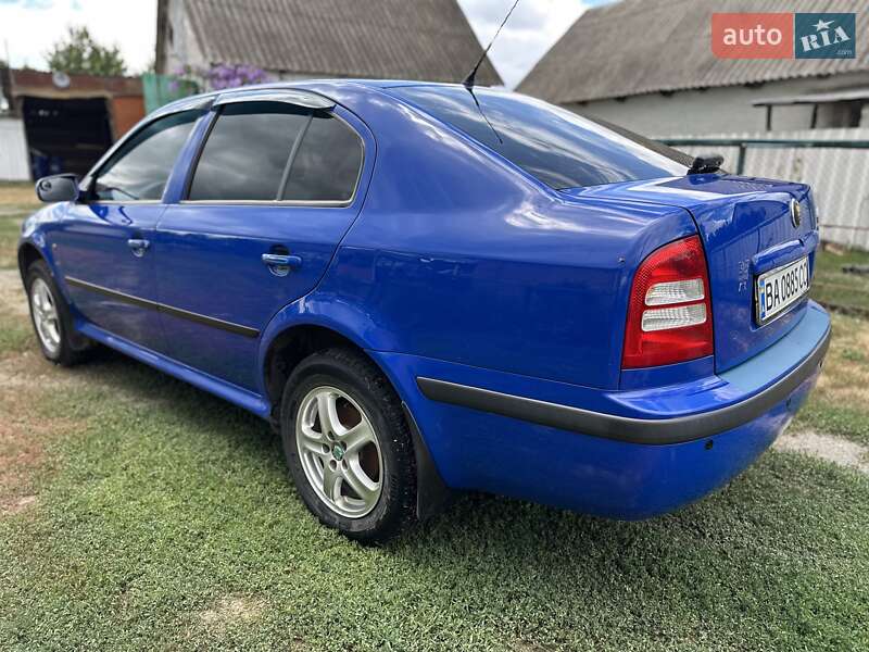 Лифтбек Skoda Octavia 2009 в Черкассах