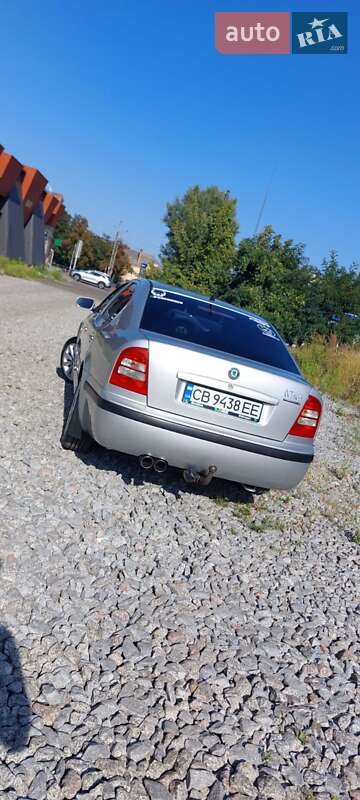Лифтбек Skoda Octavia 2001 в Чернигове