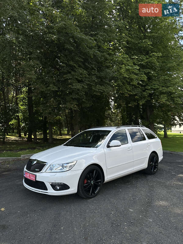 Универсал Skoda Octavia 2010 в Луцке