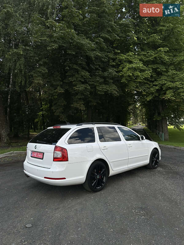 Универсал Skoda Octavia 2010 в Луцке