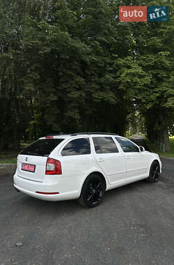 Универсал Skoda Octavia 2010 в 