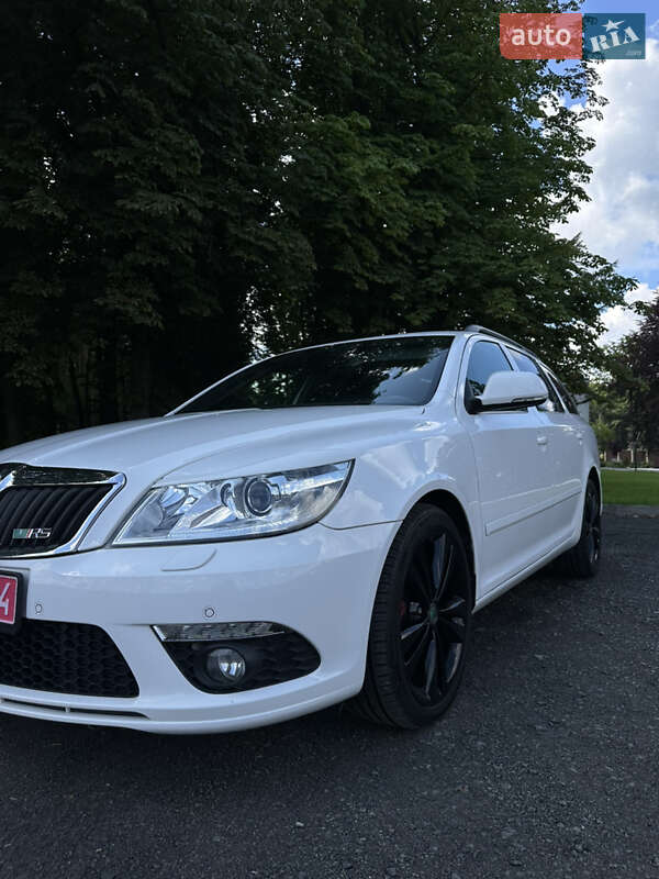 Универсал Skoda Octavia 2010 в Луцке