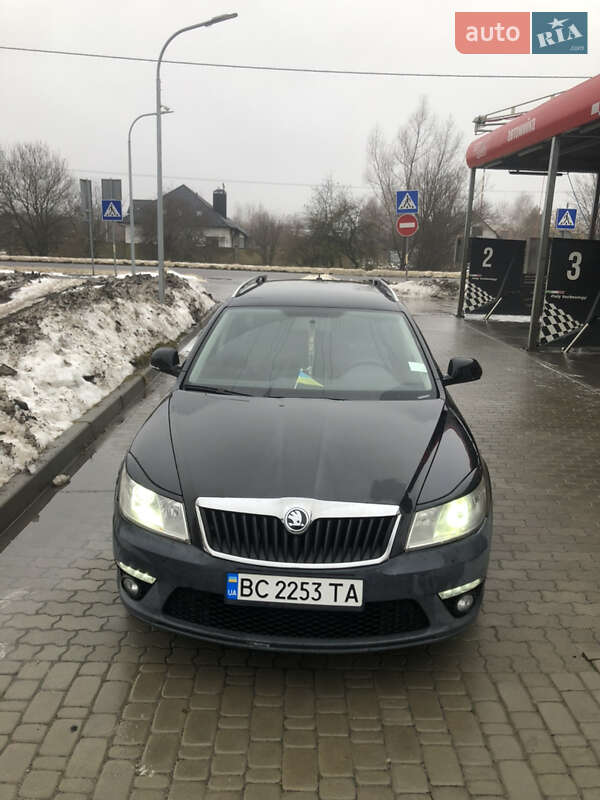 Универсал Skoda Octavia 2011 в Самборе