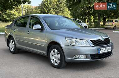 Лифтбек Skoda Octavia 2012 в 