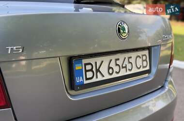 Лифтбек Skoda Octavia 2012 в 