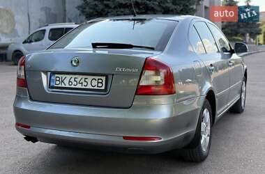 Лифтбек Skoda Octavia 2012 в 