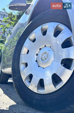 Универсал Skoda Octavia 2012 в 