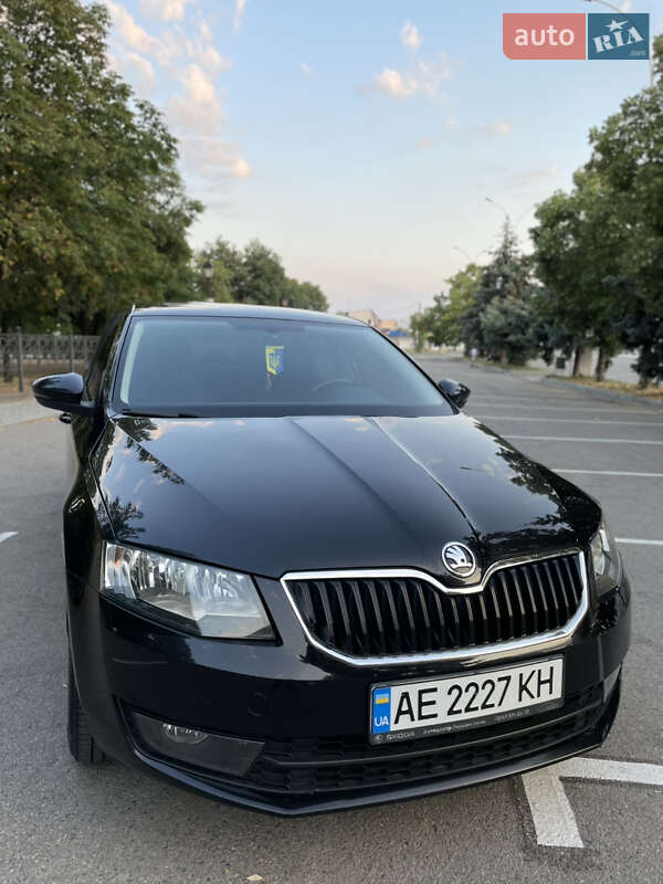 Лифтбек Skoda Octavia 2017 в Подгородном