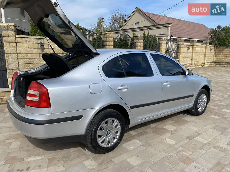Ліфтбек Skoda Octavia 2008 в Дніпрі