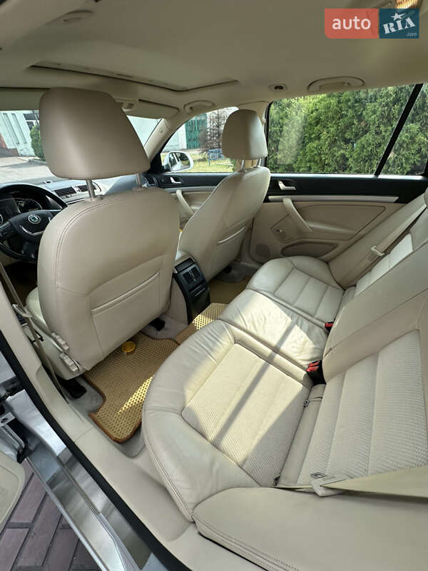 Универсал Skoda Octavia 2010 в Днепре