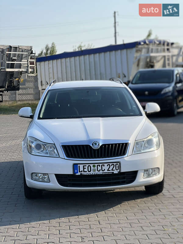 Универсал Skoda Octavia 2009 в Виннице