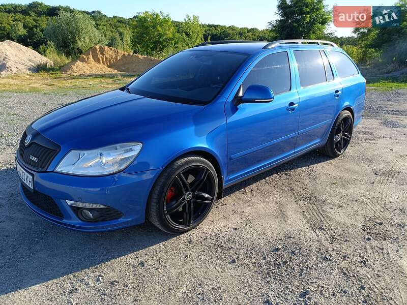 Универсал Skoda Octavia 2010 в Виннице