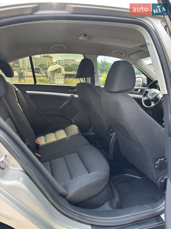 Лифтбек Skoda Octavia 2011 в Хмельницком