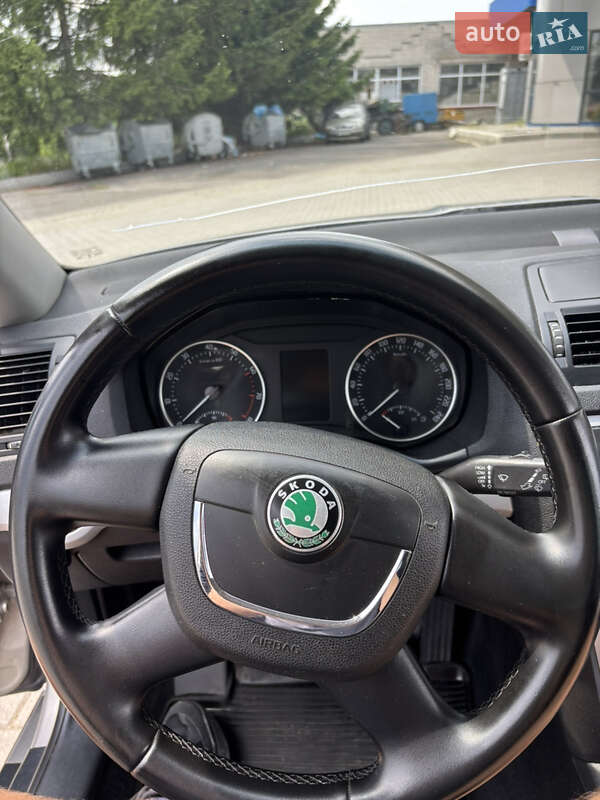 Лифтбек Skoda Octavia 2011 в Хмельницком