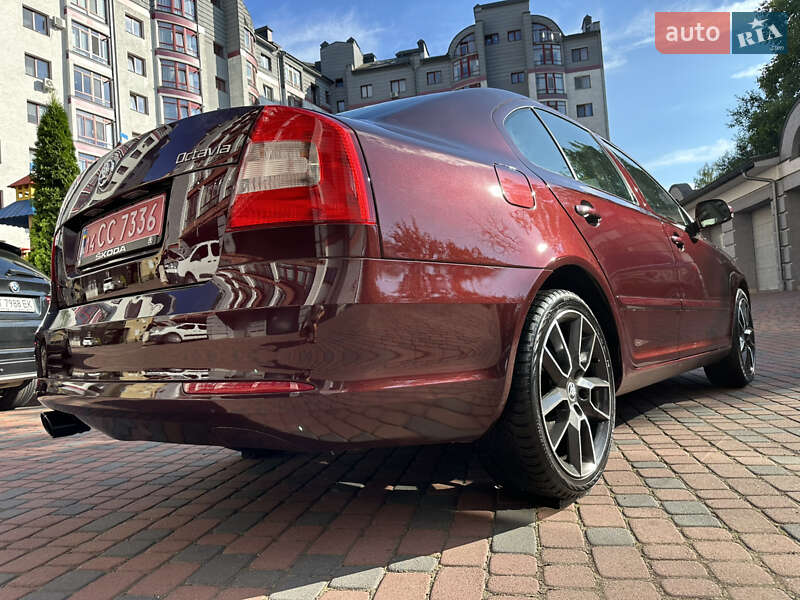 Лифтбек Skoda Octavia 2010 в Ивано-Франковске
