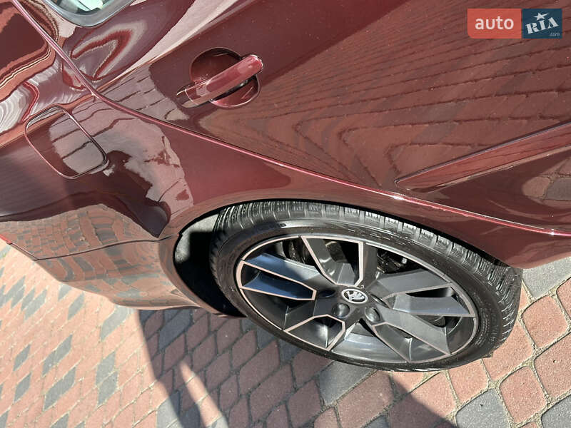 Лифтбек Skoda Octavia 2010 в Ивано-Франковске