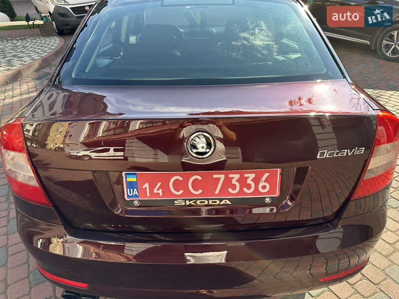 Лифтбек Skoda Octavia 2010 в Ивано-Франковске