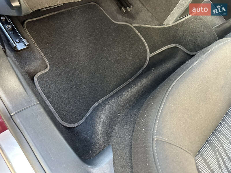Лифтбек Skoda Octavia 2010 в Ивано-Франковске