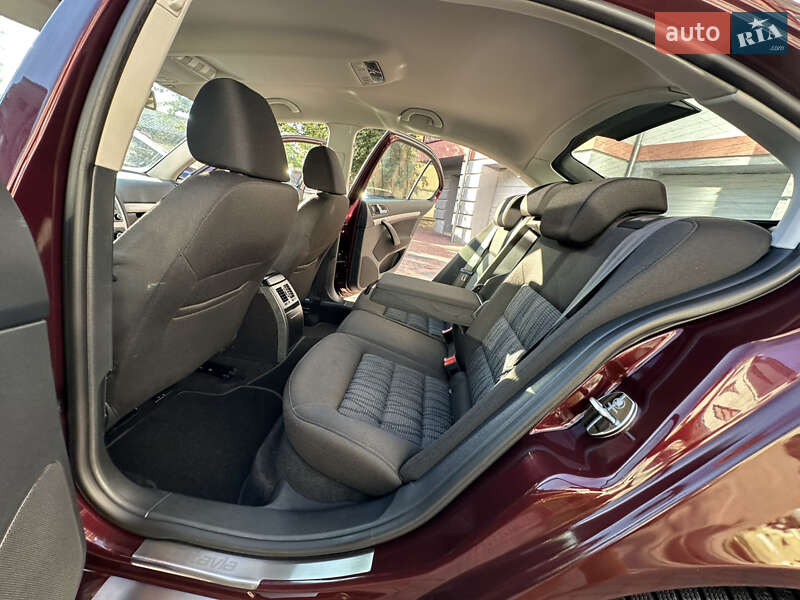 Лифтбек Skoda Octavia 2010 в Ивано-Франковске