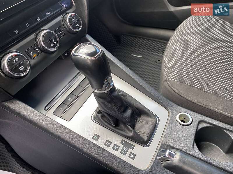 Универсал Skoda Octavia 2015 в Виннице
