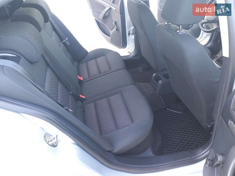 Лифтбек Skoda Octavia 2011 в Виннице