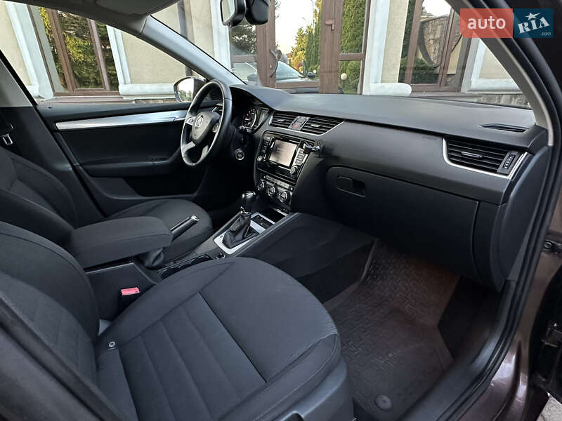 Универсал Skoda Octavia 2014 в Сарнах