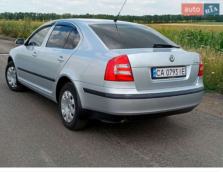 Лифтбек Skoda Octavia 2008 в Ватутино