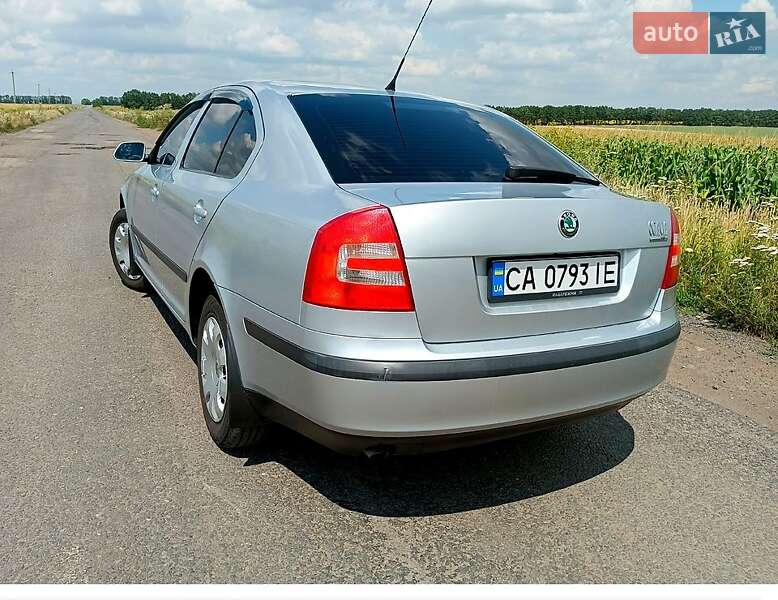 Лифтбек Skoda Octavia 2008 в Ватутино
