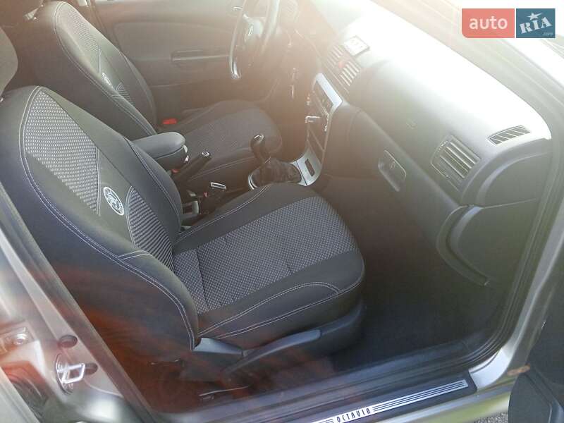 Універсал Skoda Octavia 2006 в Сквирі